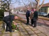 2021. Február 25. – Gyulán remek időben koszorúzunk – az Alapítvány tagjaival. Erdődi emlékmű.